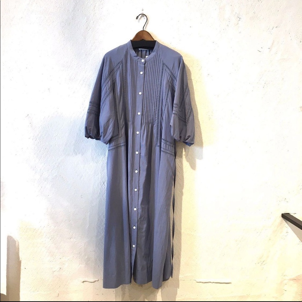 Porter des boutons cotton dress